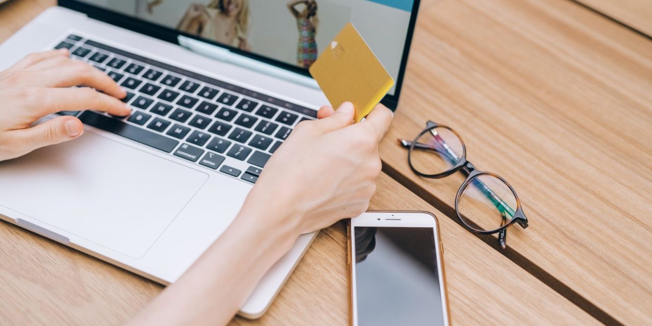 Glass expands G-Commerce with AI features to speed public‑sector purchasing