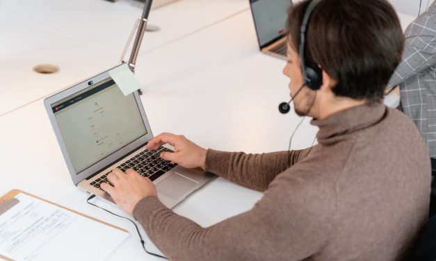Agentic AI at Work: Practical use cases and safe pilots for marketers