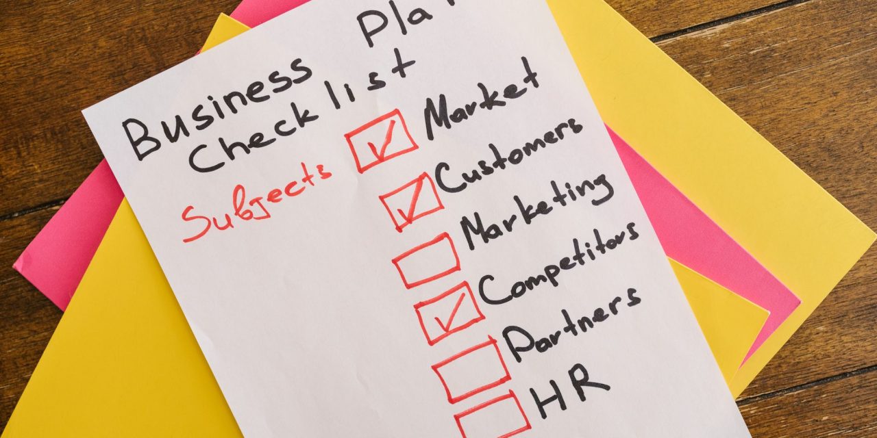 Fixing Wrong AI Answers: The Content + Indexing Checklist Marketers Need