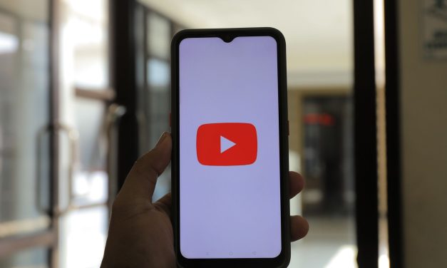 Make YouTube Videos That Hold Attention: Evidence‑First Editing for Marketers